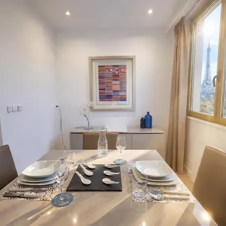 Lejlighed Luxury Apt, Eiffel View, Golden Triangle Paris
