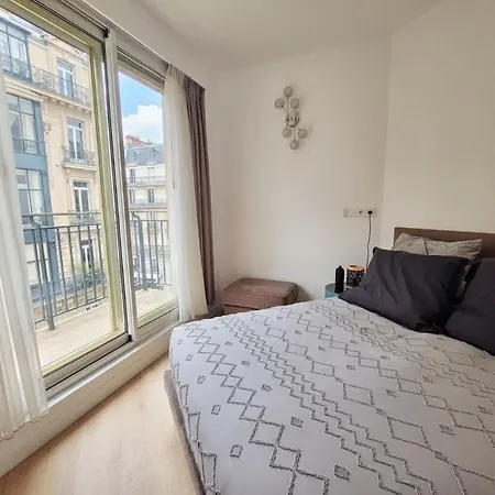 Luxury Apt, Eiffel View, Golden Triangle *